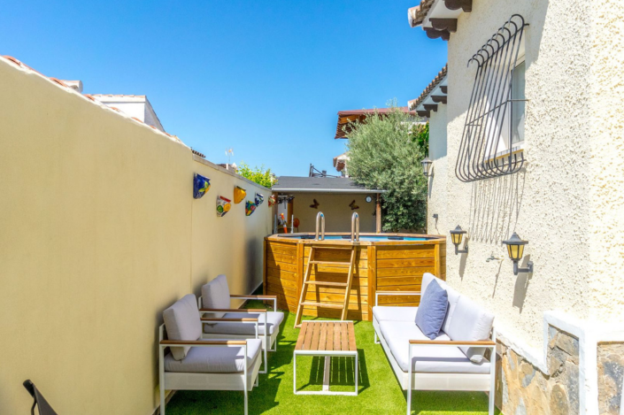 Image No.29-2 Bed Villa / Detached for sale