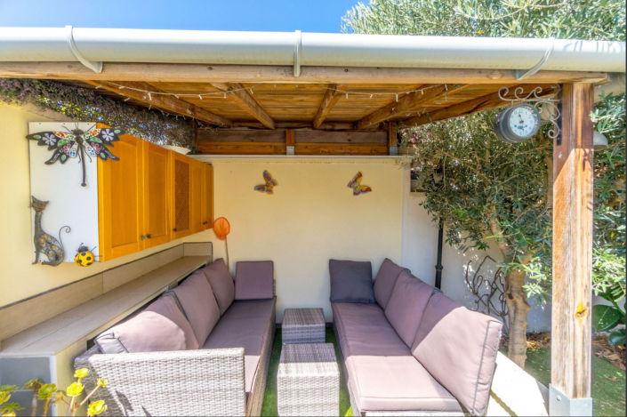 Image No.33-2 Bed Villa / Detached for sale