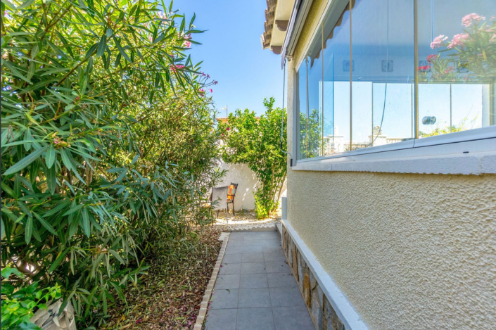 Image No.36-2 Bed Villa / Detached for sale