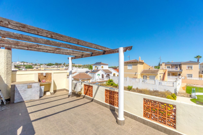 Image No.39-2 Bed Villa / Detached for sale