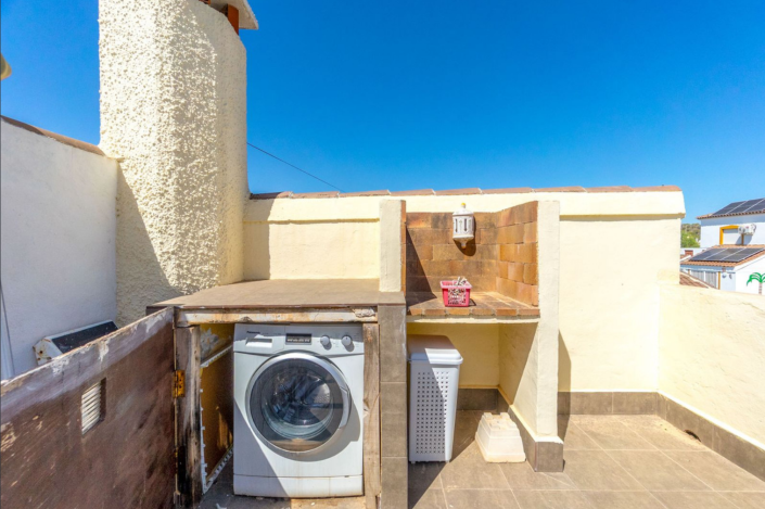 Image No.40-2 Bed Villa / Detached for sale