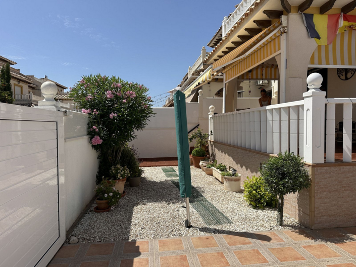 Image No.11-3 Bed Semi-Detached for sale