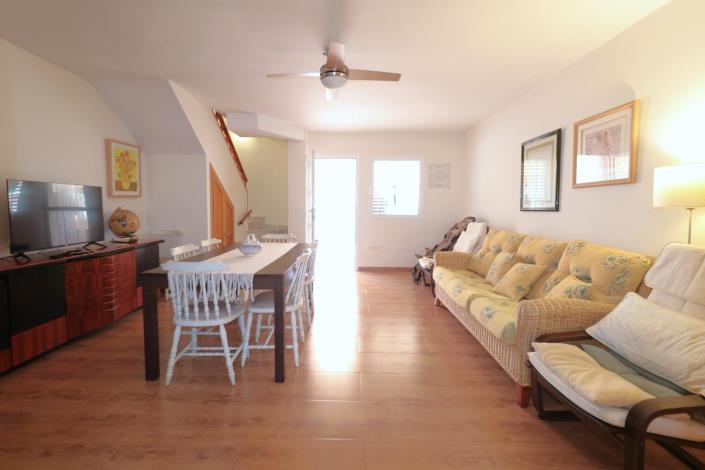 Image No.2-Maison de ville de 3 chambres à vendre à Torrevieja