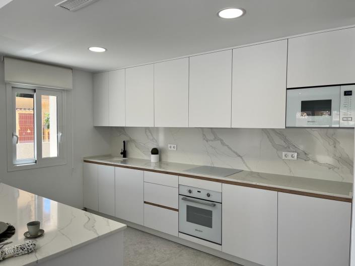 Image No.14-3 Bed Apartment for sale