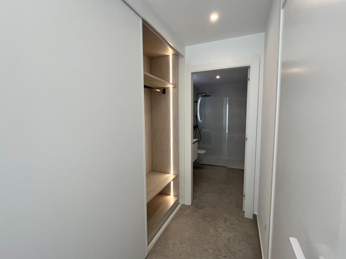 Image No.18-3 Bed Apartment for sale