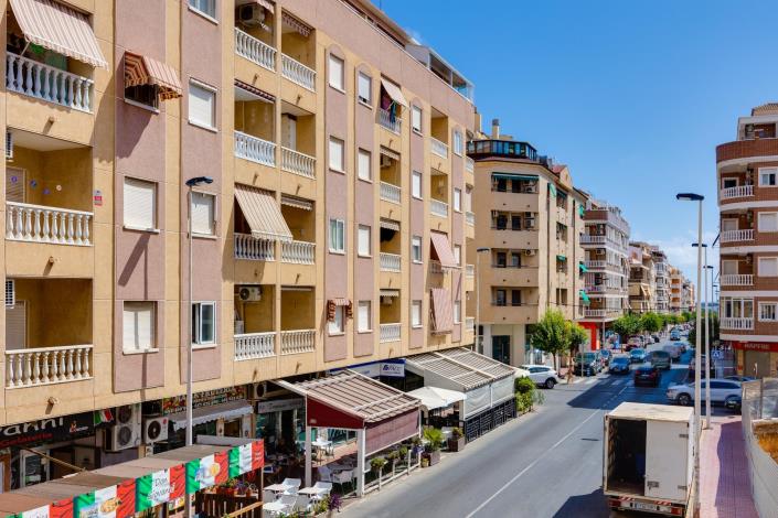 Image No.39-1 Bed Apartment for sale