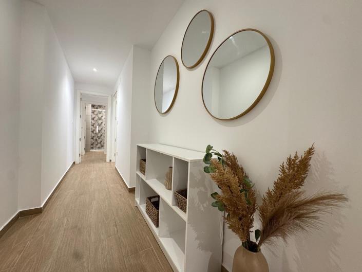 Image No.8-2 Bed Apartment for sale