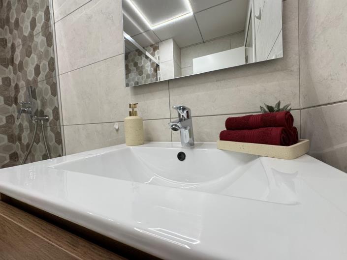 Image No.19-2 Bed Apartment for sale