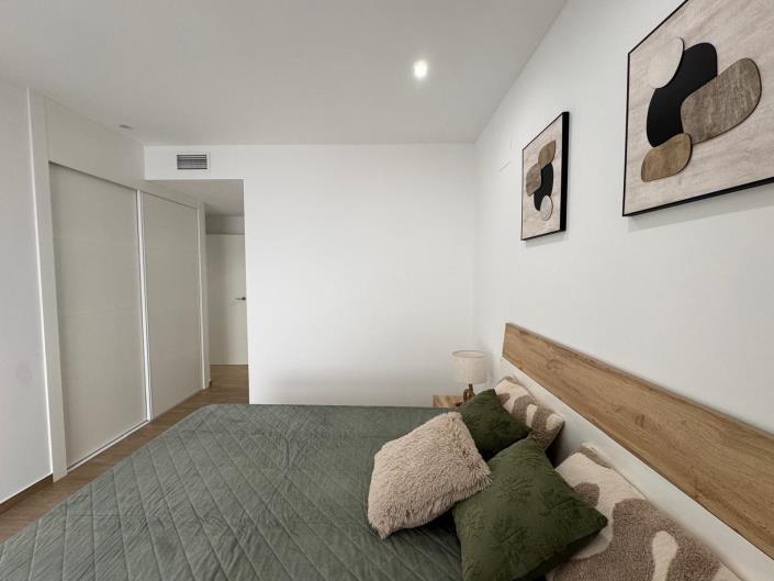 Image No.26-2 Bed Apartment for sale