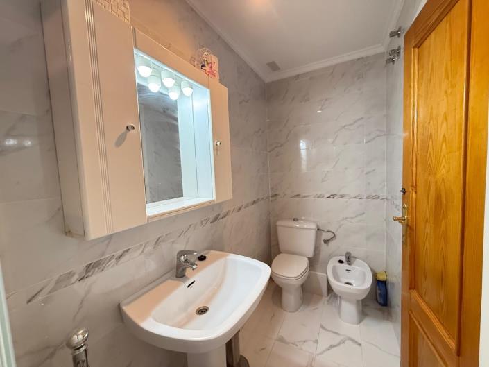 Image No.9-3 Bed Apartment for sale