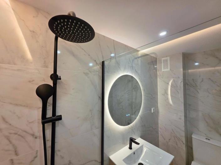 Image No.6-2 Bed Townhouse for sale