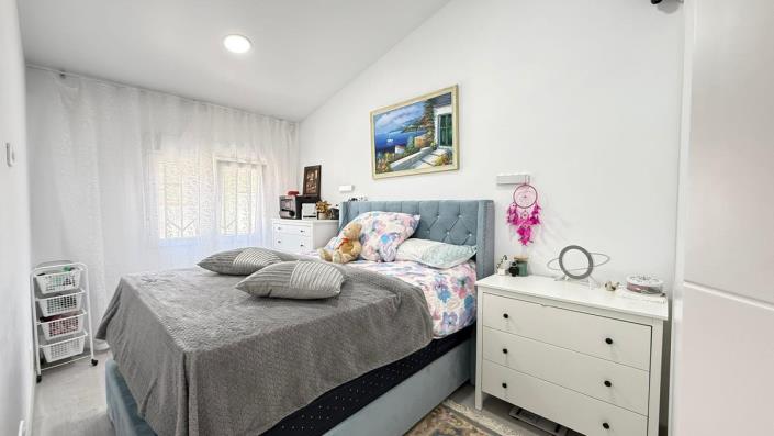 Image No.8-2 Bed Bungalow for sale