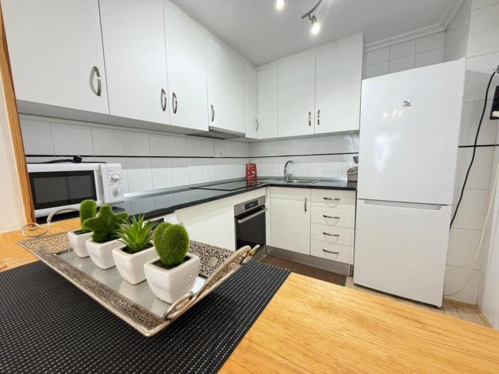 Image No.12-2 Bed Apartment for sale