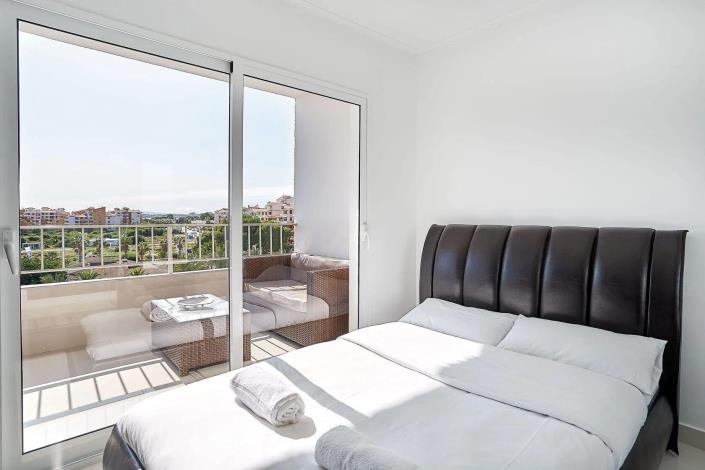 Image No.21-3 Bed Penthouse for sale