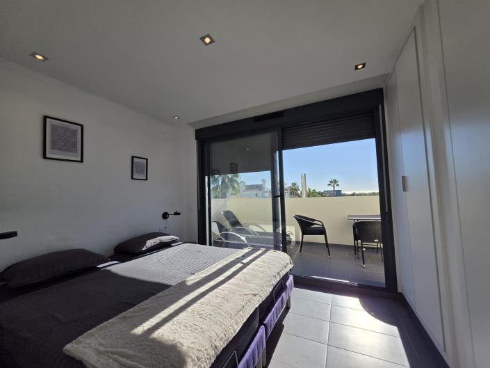 Image No.3-Villa de 3 chambres à vendre à Villamartin