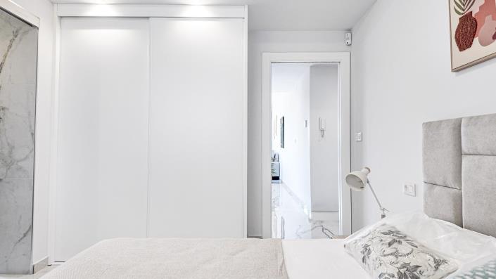 Image No.20-2 Bed Apartment for sale