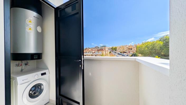 Image No.36-2 Bed Apartment for sale