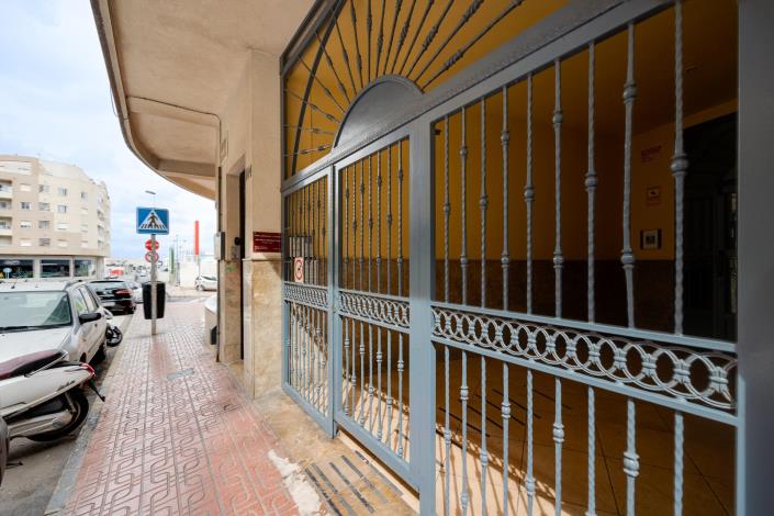 Image No.48-2 Bed Apartment for sale