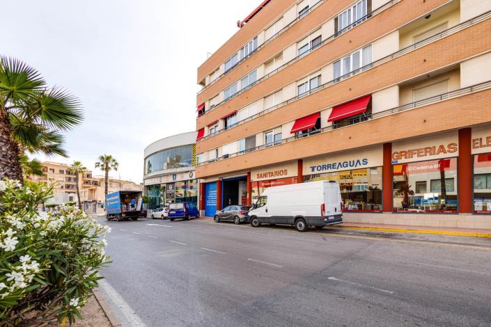 Image No.56-2 Bed Apartment for sale