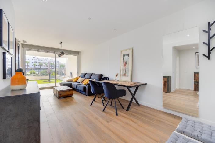 Image No.18-2 Bed Apartment for sale