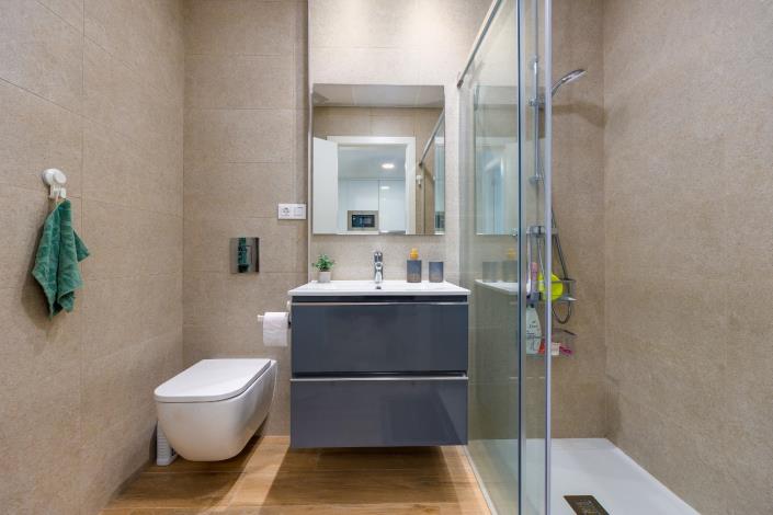 Image No.37-2 Bed Apartment for sale