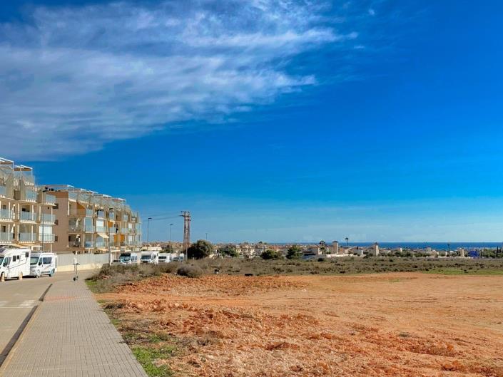 Image No.23-3 Bed Apartment for sale