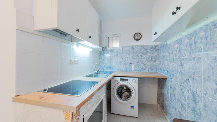 Image No.8-4 Bed Chalet for sale