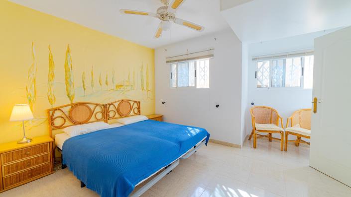 Image No.14-4 Bed Chalet for sale