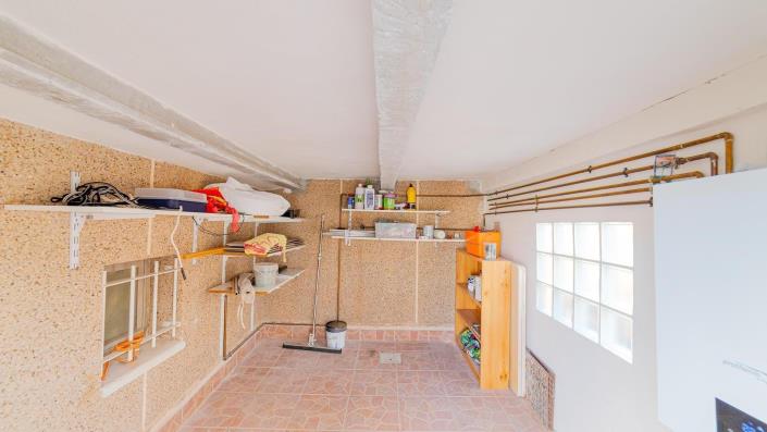 Image No.17-4 Bed Chalet for sale