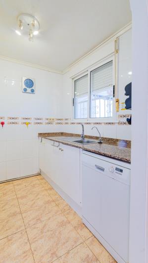 Image No.25-4 Bed Chalet for sale