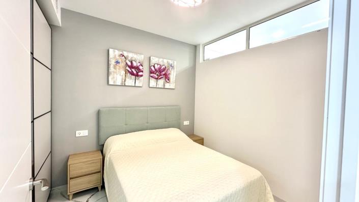 Image No.20-2 Bed Apartment for sale