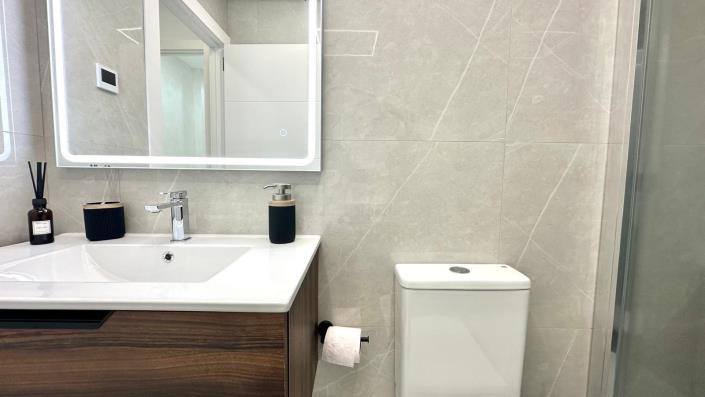 Image No.23-2 Bed Apartment for sale