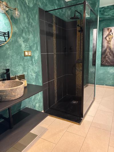 Image No.21-2 Bed Apartment for sale