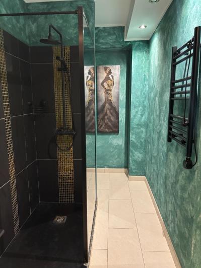 Image No.25-2 Bed Apartment for sale