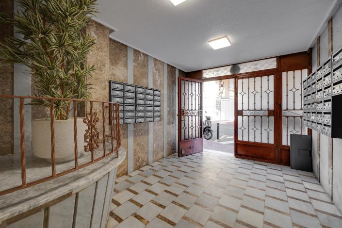 Image No.36-3 Bed Apartment for sale