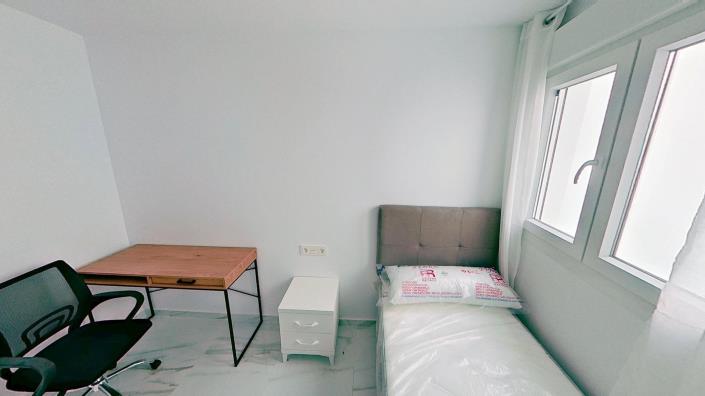 Image No.8-2 Bed Apartment for sale