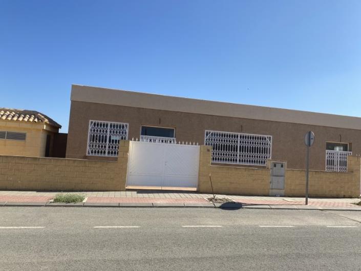 Image No.4-Commercial à vendre à Sierra Golf