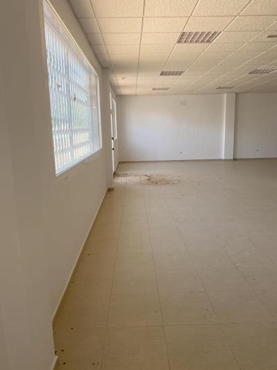 Image No.13-Commercial à vendre à Sierra Golf