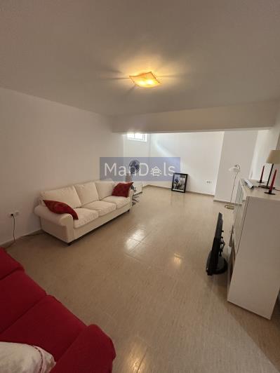 Image No.35-5 Bed Villa / Detached for sale