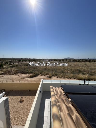 Image No.49-5 Bed Semi-Detached for sale