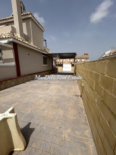 Image No.11-2 Bed Semi-Detached for sale