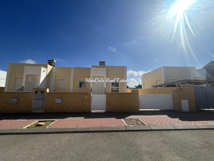 Image No.4-2 Bed Semi-Detached for sale