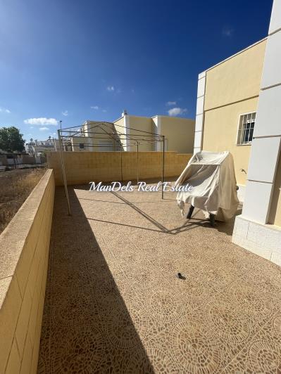 Image No.9-2 Bed Semi-Detached for sale