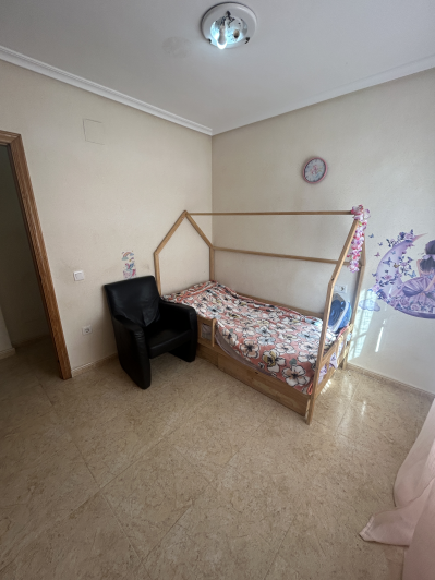 Image No.16-3 Bed Townhouse for sale