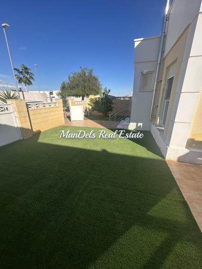 Image No.8-2 Bed Semi-Detached for sale