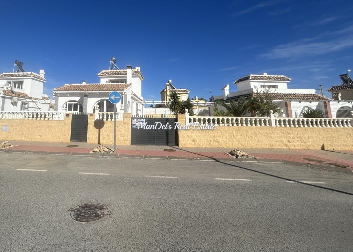 Image No.19-2 Bed Villa / Detached for sale
