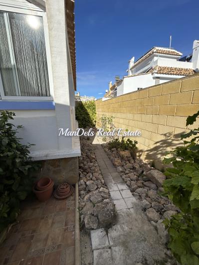 Image No.10-3 Bed Villa / Detached for sale