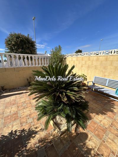 Image No.8-3 Bed Villa / Detached for sale