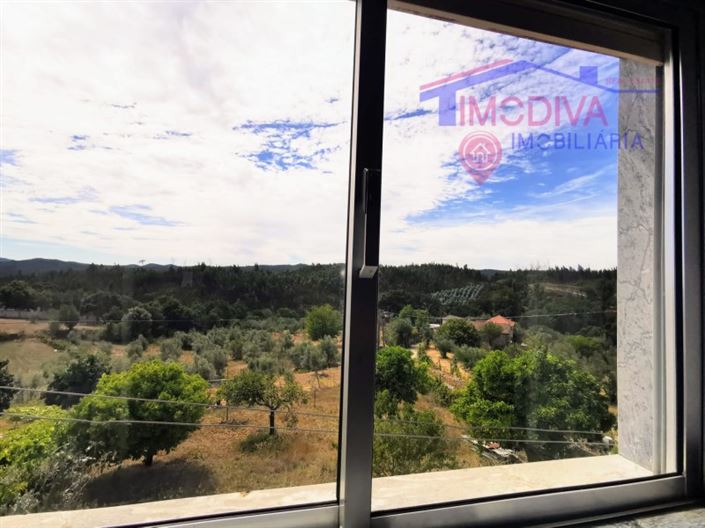 Image No.3-Maison de 3 chambres à vendre à Pedrógão Grande