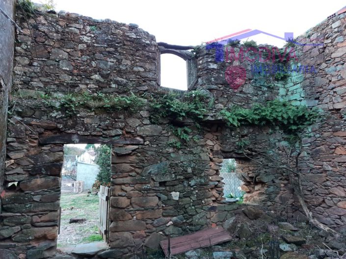 Image No.9-2 Bed Farmhouse for sale